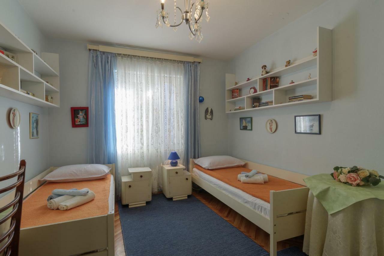 Rooms Mirjana - Centre Of Trogir Exterior photo